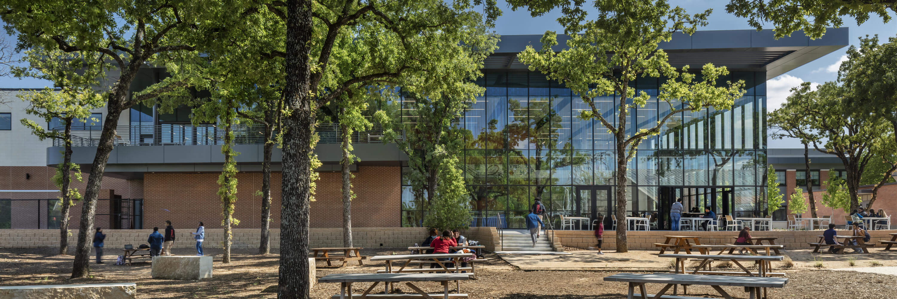 Cristo Rey Dallas College Prep Innovation Center